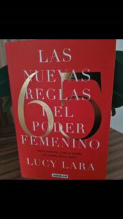Muchas gracias a la @revistaps y a su directora @lauraarodriguezmiranda por la invitación a compartir esta agradable reunión con @lucylara_art, en su visita a Querétaro para presentar el libro "Las 65 Reglas del Poder Femenino"

Fue un gusto escucharla y conversar sobre esas reglas que nos invitan a vivir con más autenticidad y confianza en nosotras mismas.

No dejen de leer este libro, voy casi a la mitad y claro que lo recomiendo 😃💯👌🏽

Gracias querida Laura, por crear estos espacios para encontrarnos, compartir y seguir aprendiendo entre mujeres, que gusto saludarlas a todas. 💜
#ElPoderFemenino #Autenticidad #Confianza