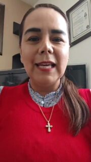 Querétaro somos todas y todos.

Tenemos un gran estado, construido con el esfuerzo, el trabajo y el talento de cada persona que vive aquí. Hay que reconocer lo que se ha hecho bien, pero también hablar con claridad de los retos que siguen pendientes: seguridad, movilidad y agua.

Es momento de atender esos retos. Es momento de transformación, para que el desarrollo de Querétaro llegue a todas y todos; para que, sin importar dónde vivan, puedan ejercer plenamente sus derechos, acceder a mejores oportunidades y tener una mejor calidad de vida.

La transformación de Querétaro significa avanzar, crecer y construir bienestar para todas y todos.